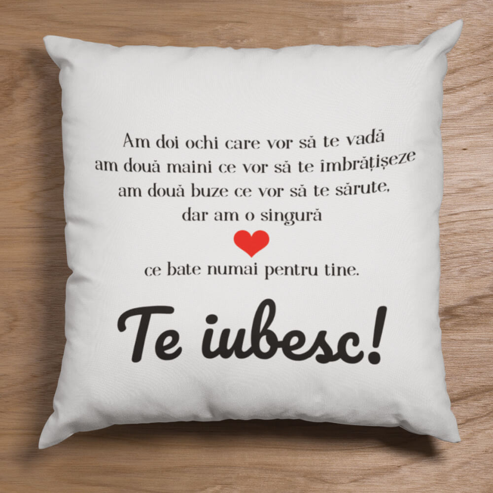 Perna personalizata cu mesaj - Te iubesc - Revelarta.ro