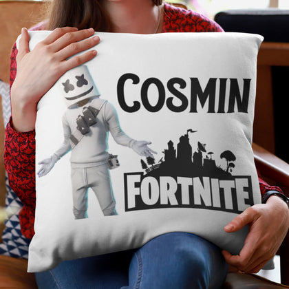 Perna Fortnite cu nume pentru copii - Revelarta.ro